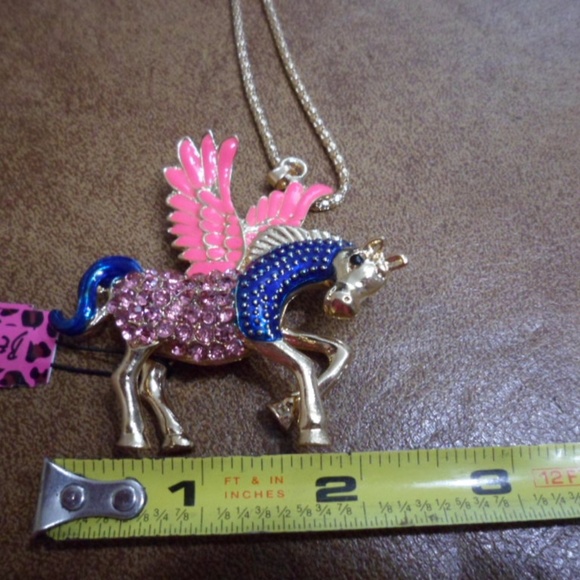 Rhinestone Horse Sweater Necklace - Picture 4 of 6